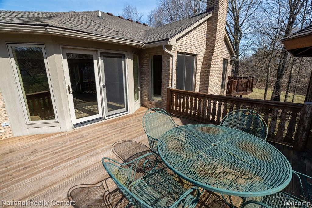 464 MACK Road, Leonard, MI 48367 — Photo 33