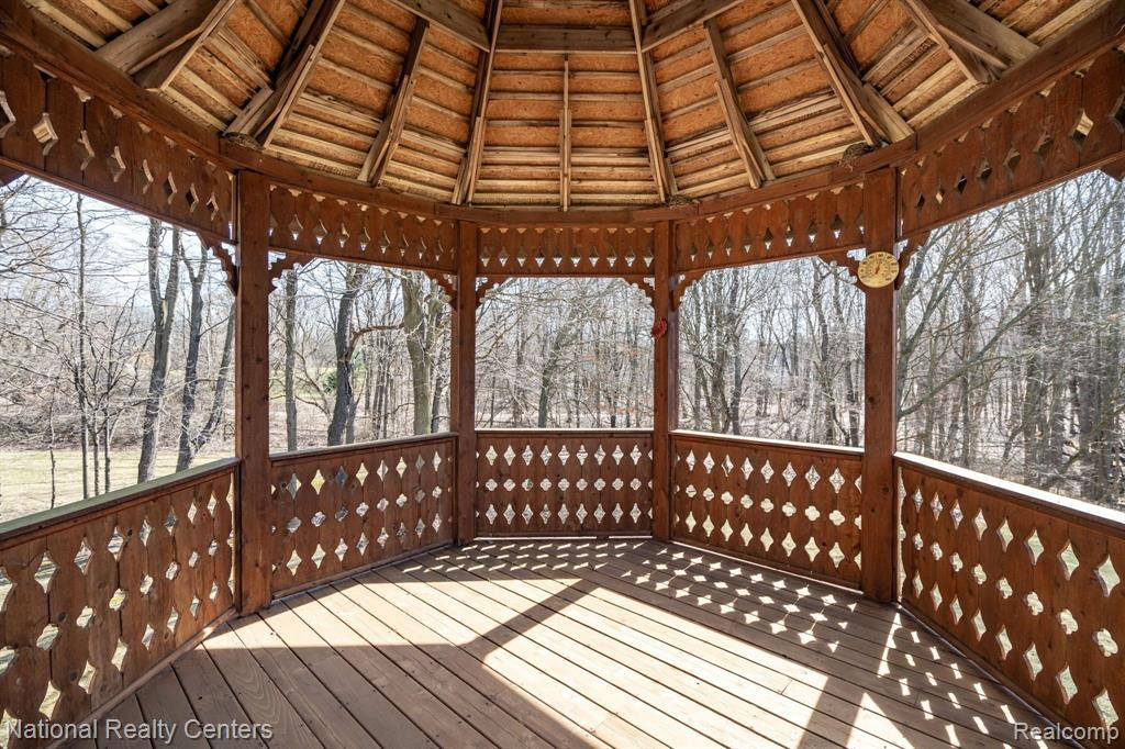 464 MACK Road, Leonard, MI 48367 — Photo 35