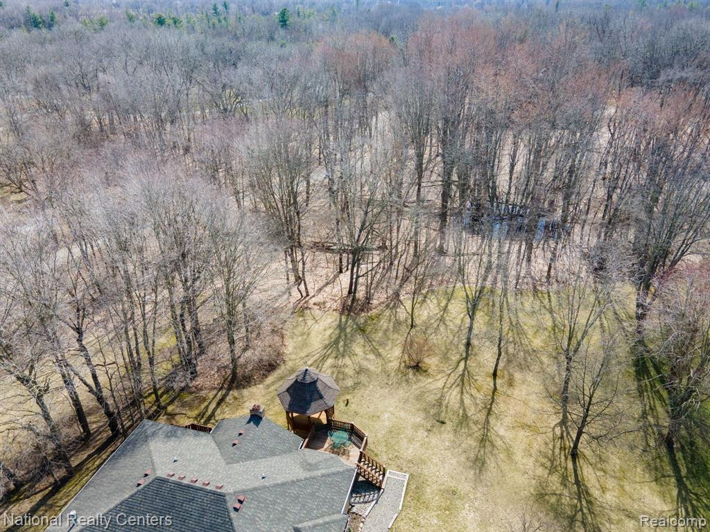 464 MACK Road, Leonard, MI 48367 — Photo 37