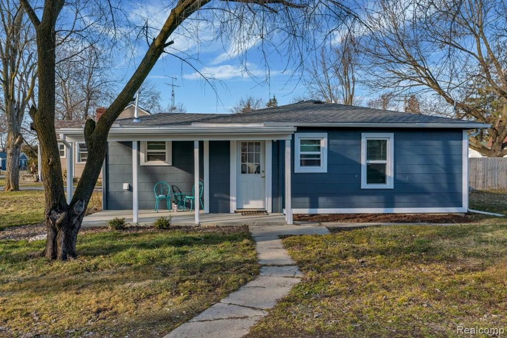 312 N NEEPER Street, Capac, MI 48014 — front exterior
