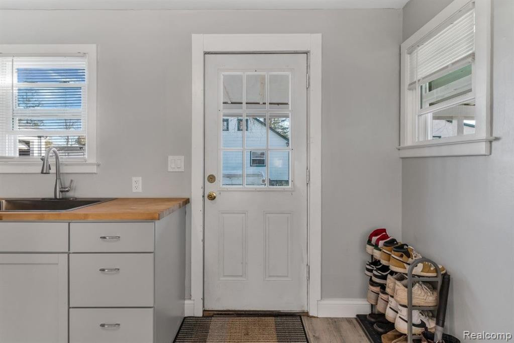 312 N NEEPER Street, Capac, MI 48014 — Photo 16