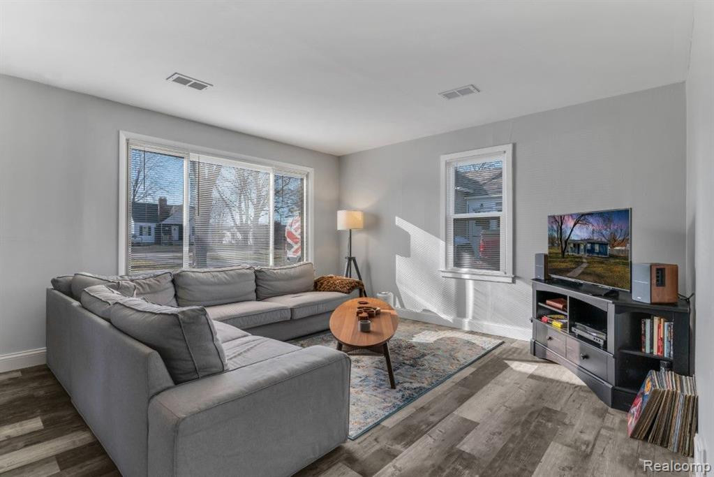 312 N NEEPER Street, Capac, MI 48014 — Photo 19