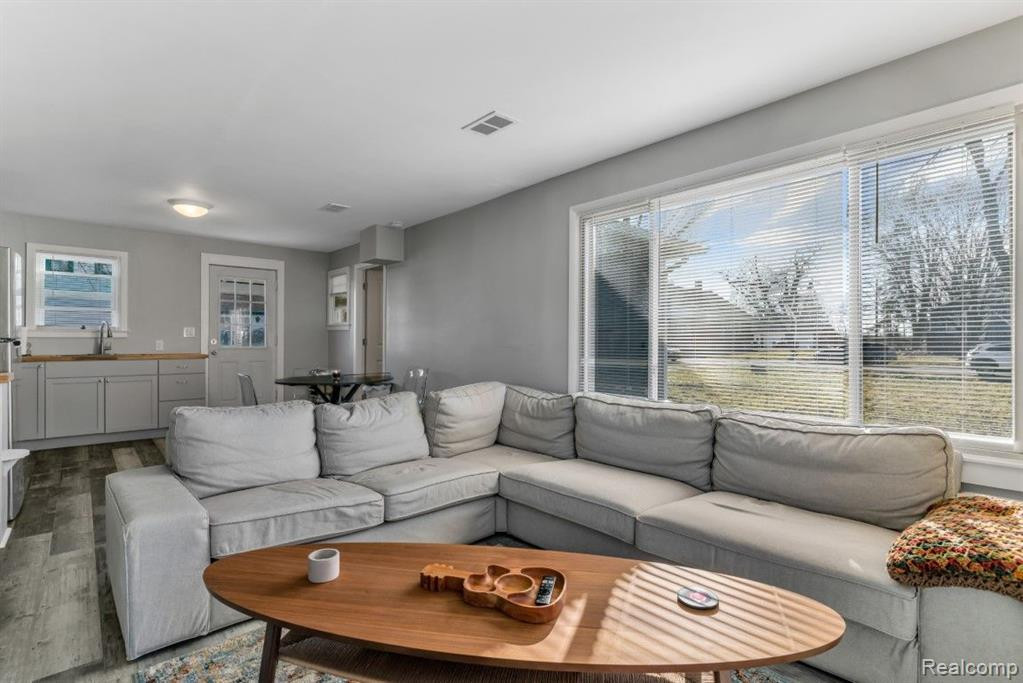 312 N NEEPER Street, Capac, MI 48014 — Photo 20