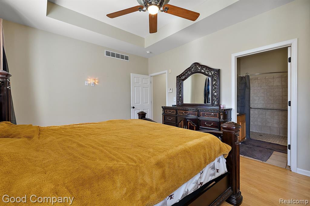 807 GODDARD Street, Wyandotte, MI 48192 — Photo 11