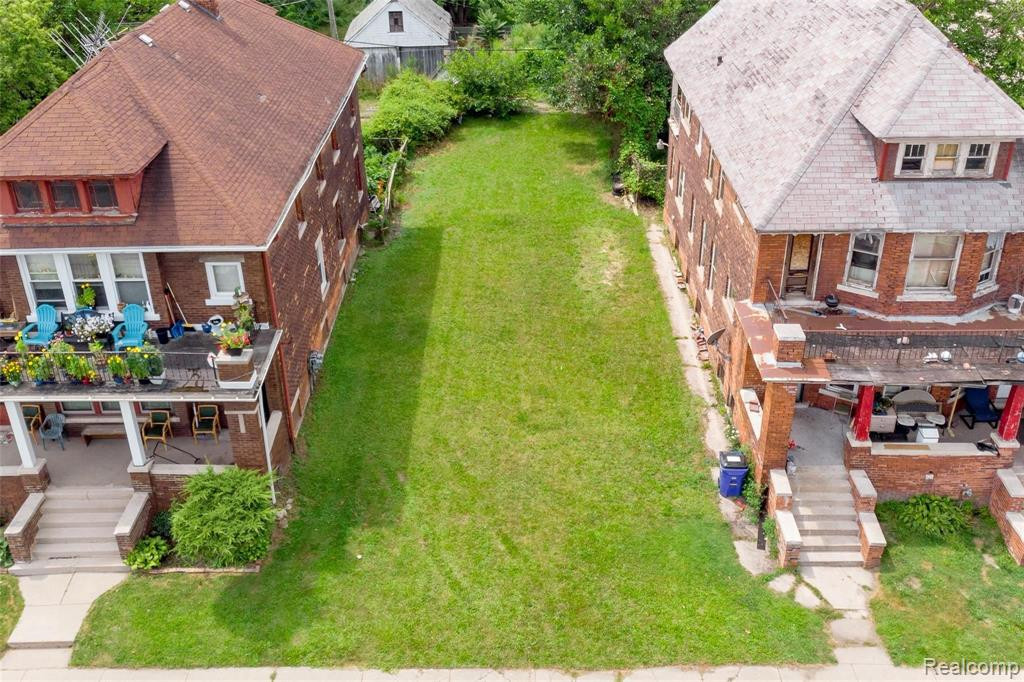 3131 MCDOUGALL, Detroit, MI 48207 — Photo 2