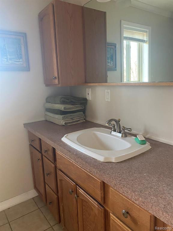 889 DOLLAR BAY Drive, Lake Orion, MI 48362 — Photo 7