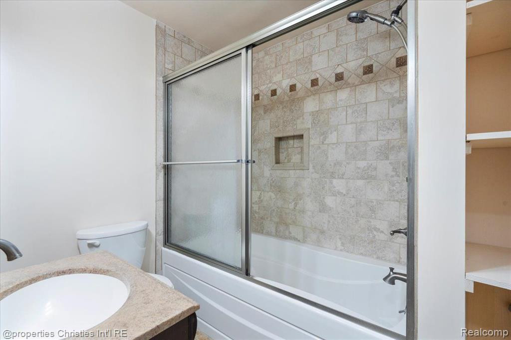 4580 HURON Street, Newport, MI 48166 — Photo 10