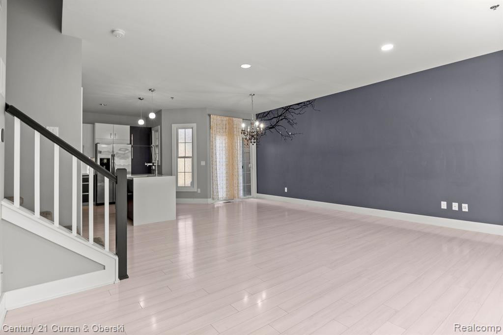 1275 E CRYSTAL Circle, Canton, MI 48187 — Photo 13