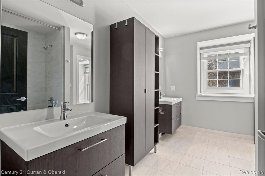 1275 E CRYSTAL Circle, Canton, MI 48187 — Photo 20
