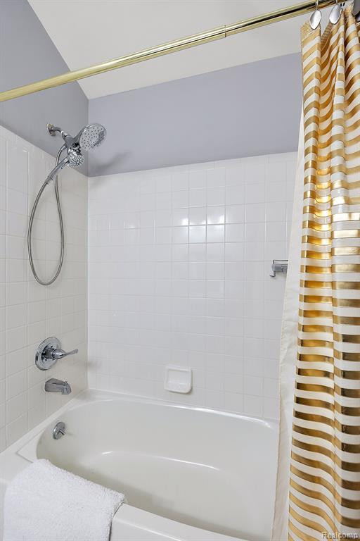 1860 Campau Farms Circle, Detroit, MI 48207 — Photo 26