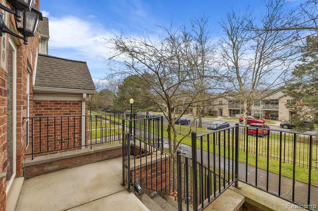 1860 Campau Farms Circle, Detroit, MI 48207 — Photo 29
