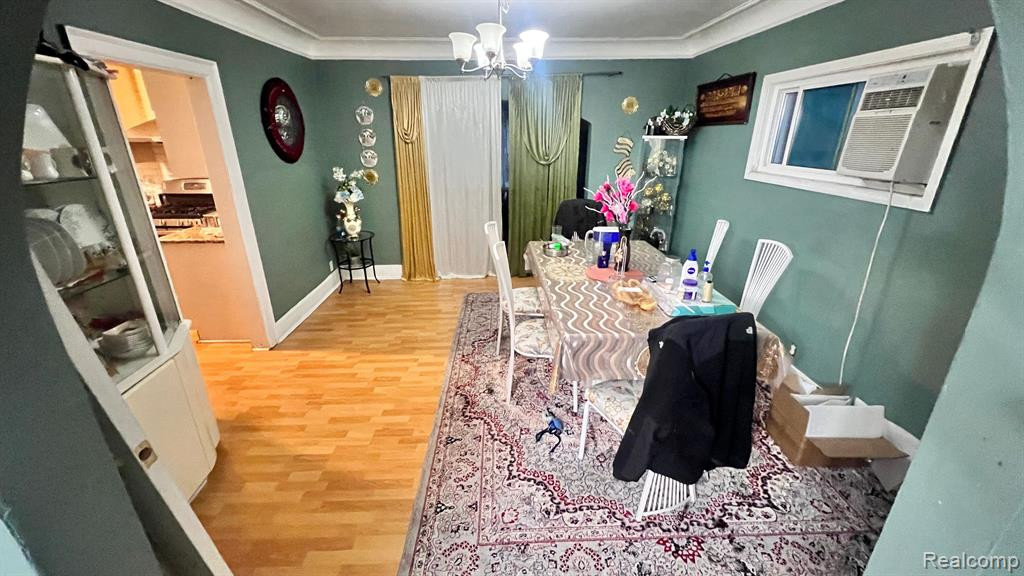 8071 WARREN Boulevard, Center Line, MI 48015 — Photo 5