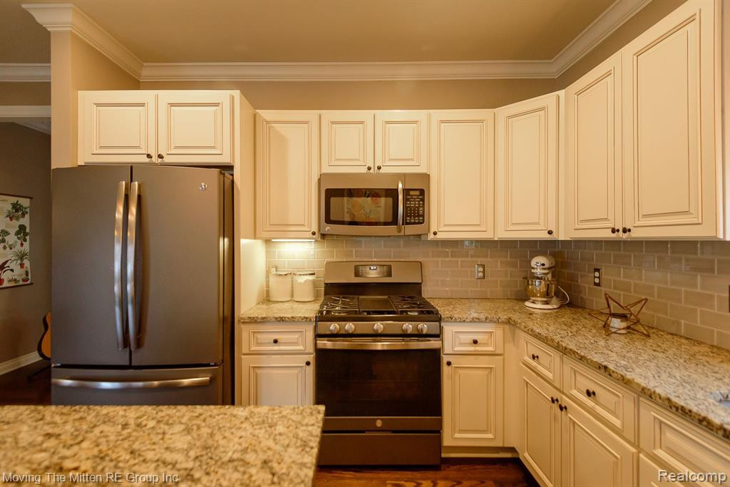 50373 Grant Street, Canton, MI 48188 — Photo 11