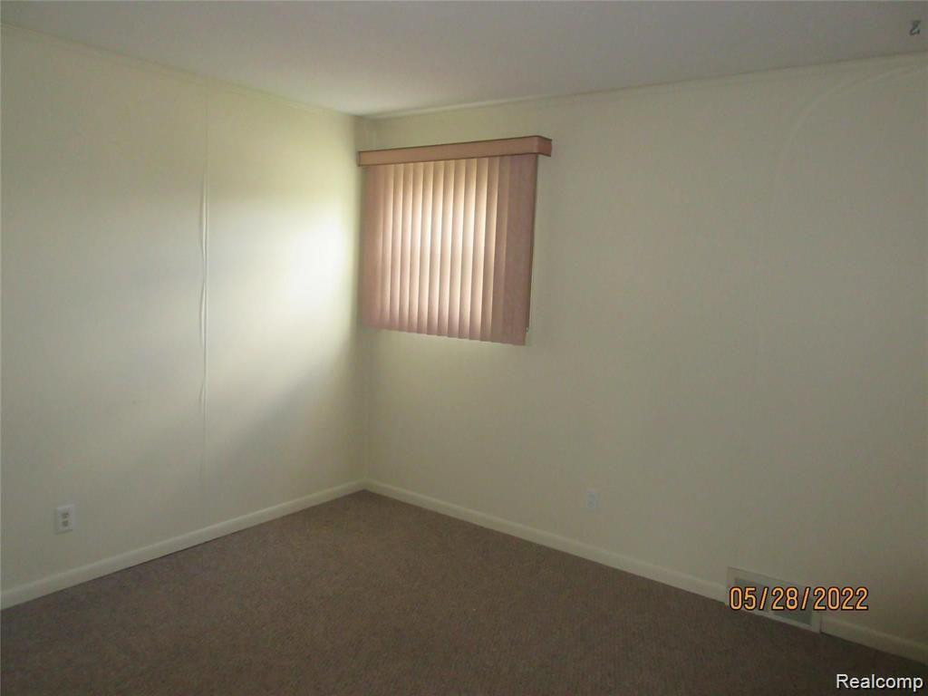 7002 FISHER Avenue, Warren, MI 48091 — Photo 17