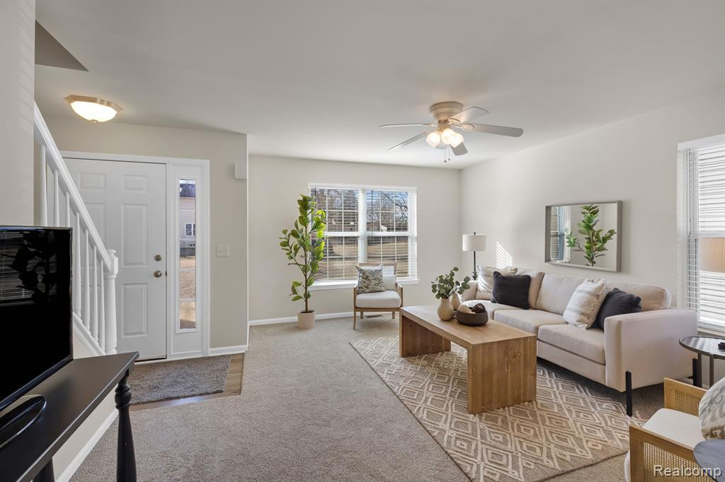 8185 DONNA LOU Drive, Brighton, MI 48114 — Photo 10