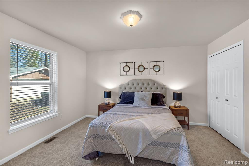8185 DONNA LOU Drive, Brighton, MI 48114 — Photo 18