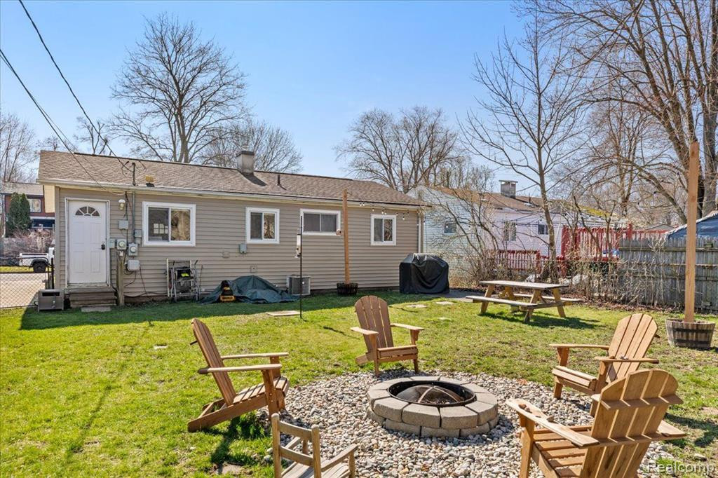 1265 RAMBLING Road, Ypsilanti, MI 48198 — Photo 27
