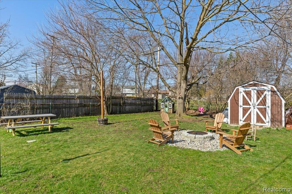 1265 RAMBLING Road, Ypsilanti, MI 48198 — Photo 28
