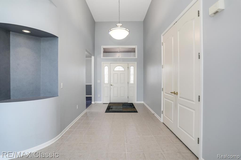 46745 MERION Circle, Northville, MI 48168 — Photo 5