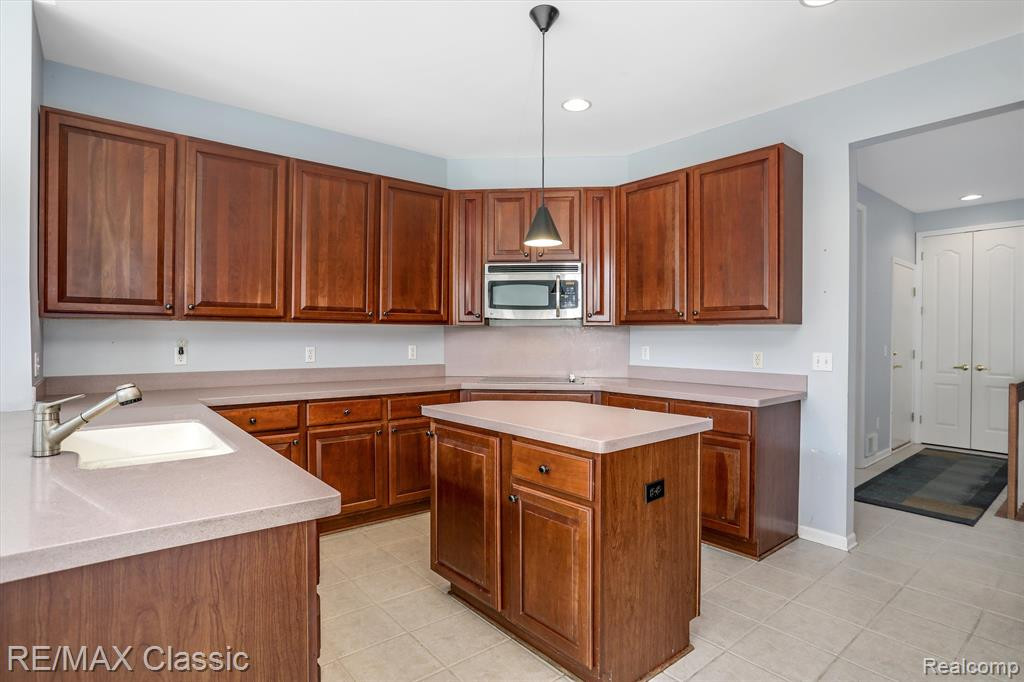 46745 MERION Circle, Northville, MI 48168 — Photo 13