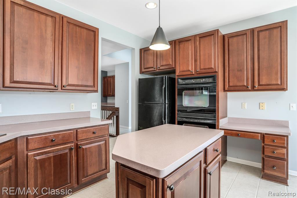 46745 MERION Circle, Northville, MI 48168 — Photo 15