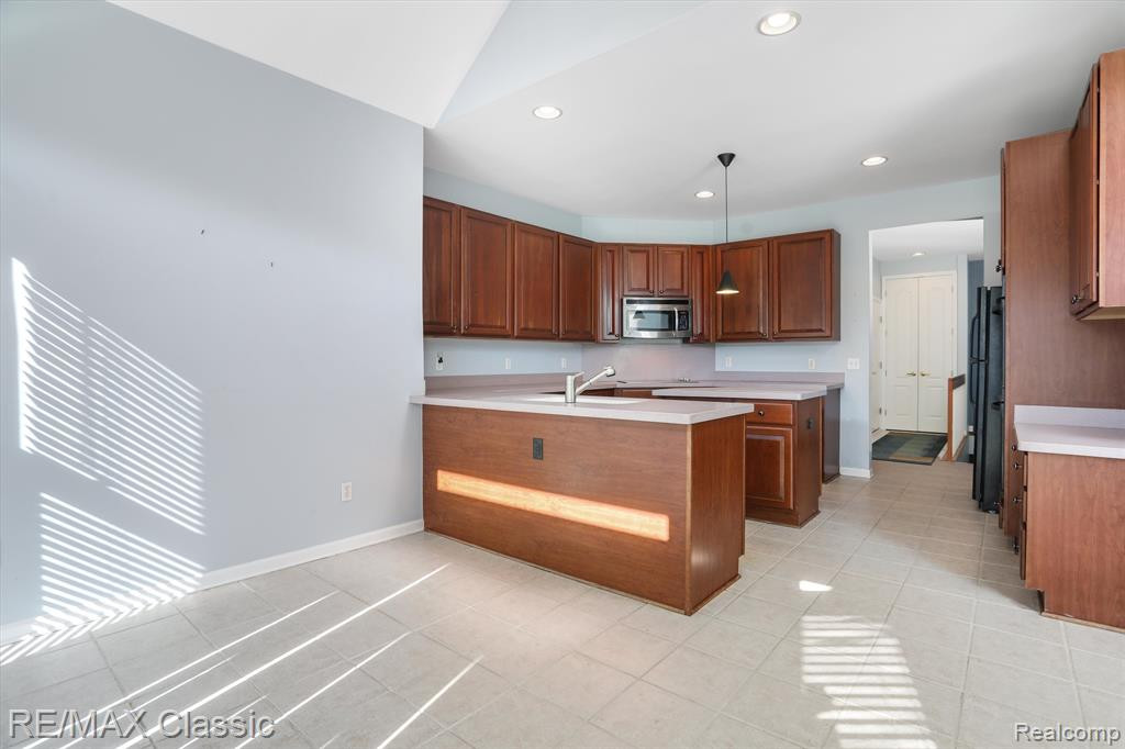 46745 MERION Circle, Northville, MI 48168 — Photo 17