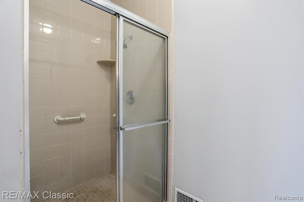 46745 MERION Circle, Northville, MI 48168 — Photo 23