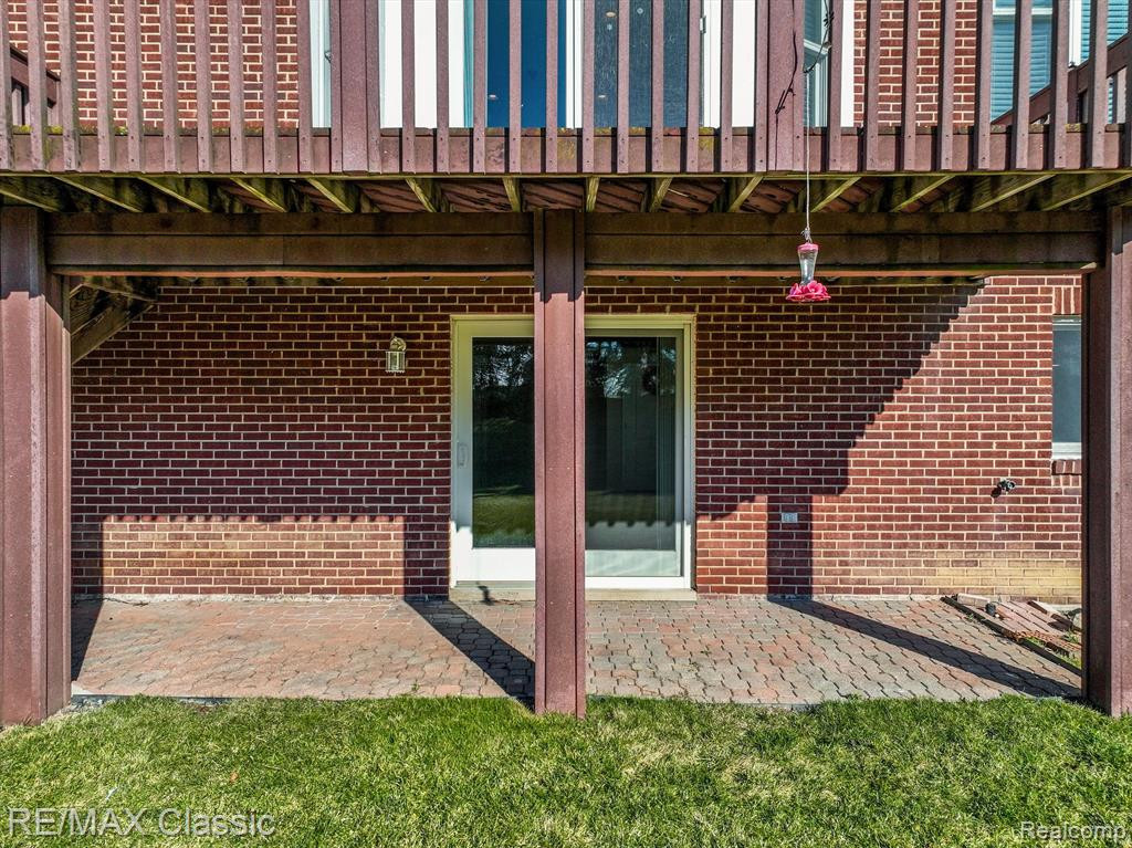 46745 MERION Circle, Northville, MI 48168 — Photo 34
