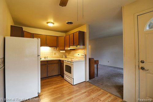 8401 18 MILE Road, 255, Sterling Heights, MI 48313 — Photo 10