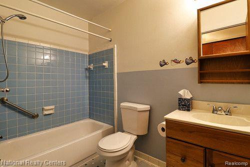 8401 18 MILE Road, 255, Sterling Heights, MI 48313 — Photo 15