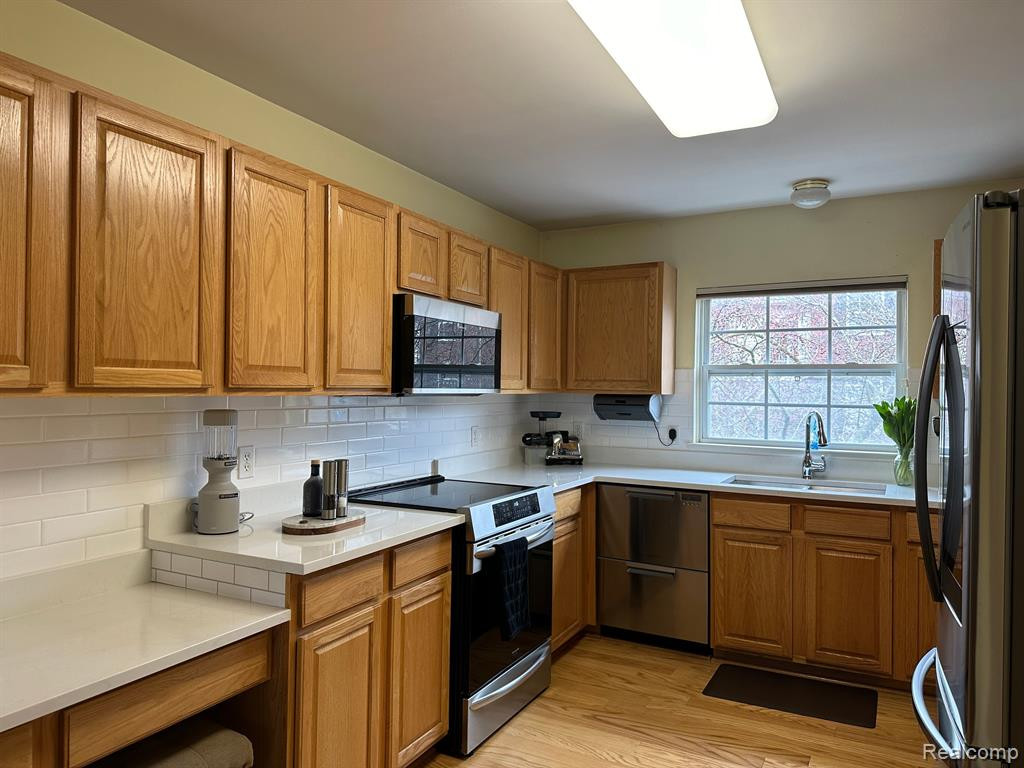 3148 PROMENADE Circle, Ann Arbor, MI 48108 — Photo 7