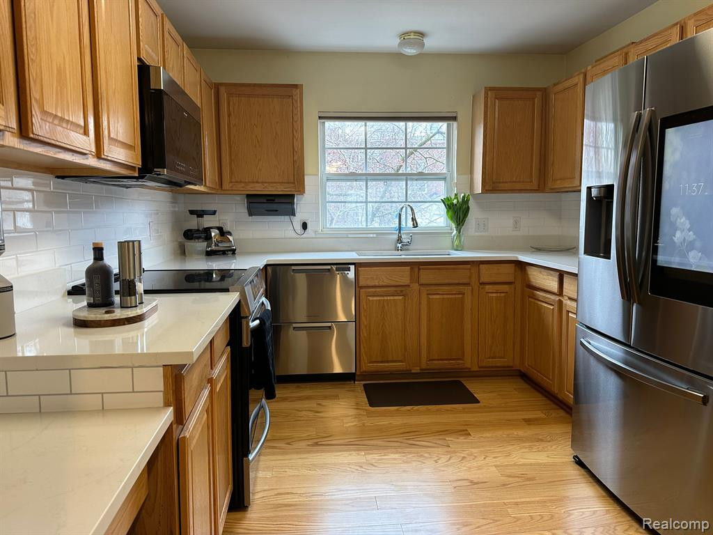 3148 PROMENADE Circle, Ann Arbor, MI 48108 — Photo 15