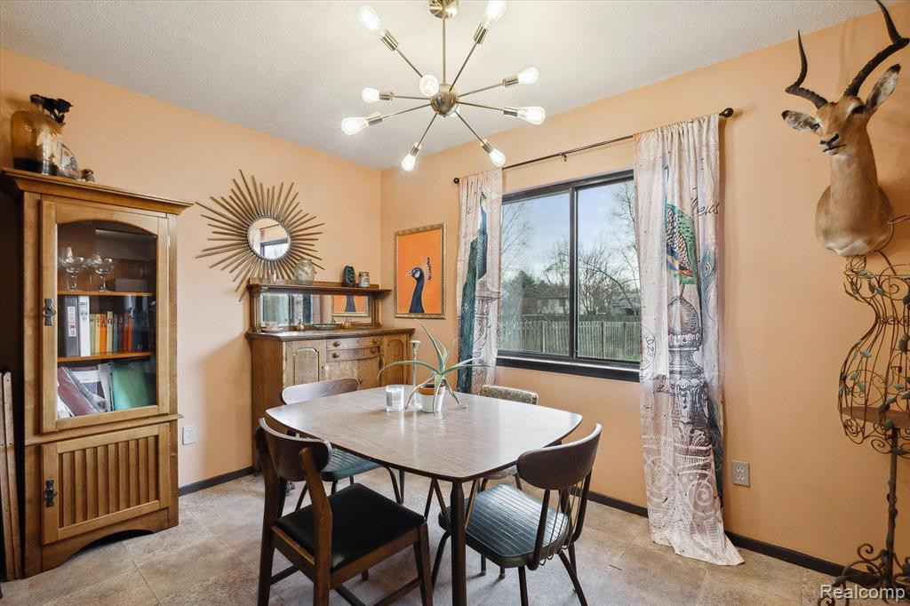 1340 RUE DEAUVILLE Boulevard, Ypsilanti, MI 48198 — Photo 10