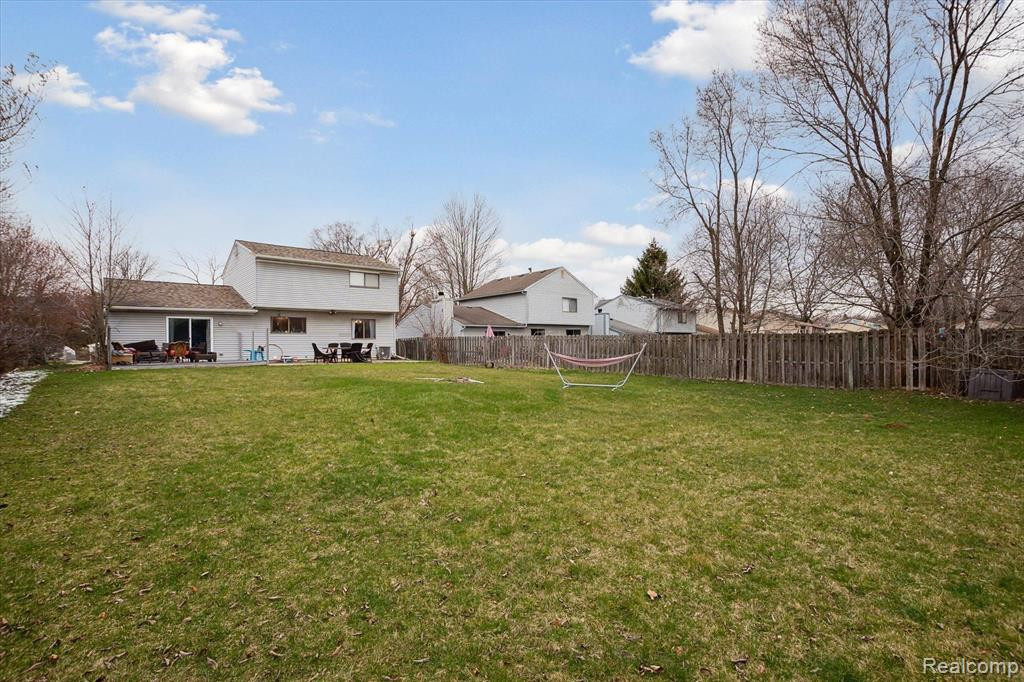 1340 RUE DEAUVILLE Boulevard, Ypsilanti, MI 48198 — Photo 28