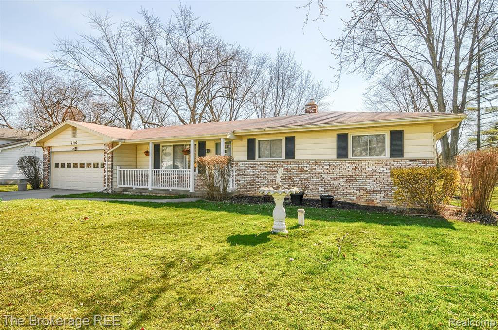 7109 ALDREDGE Drive, Swartz Creek, MI 48473 — Photo 3