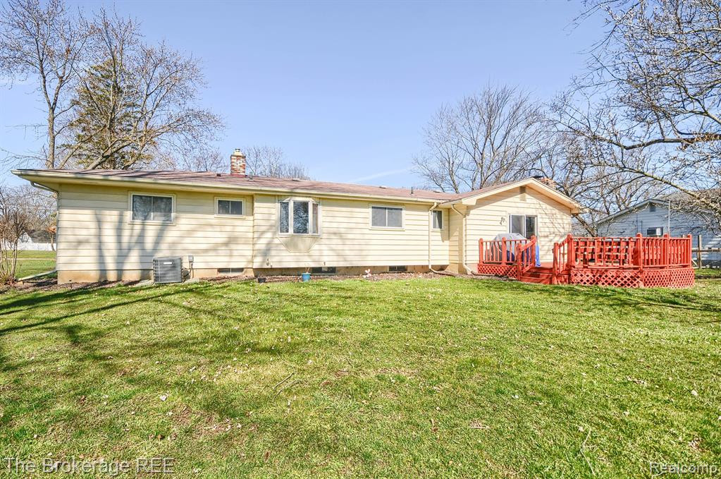 7109 ALDREDGE Drive, Swartz Creek, MI 48473 — Photo 4