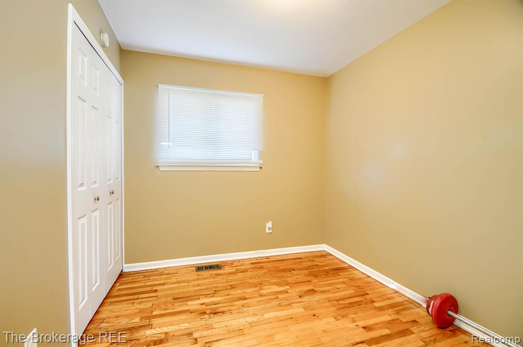 7109 ALDREDGE Drive, Swartz Creek, MI 48473 — Photo 30