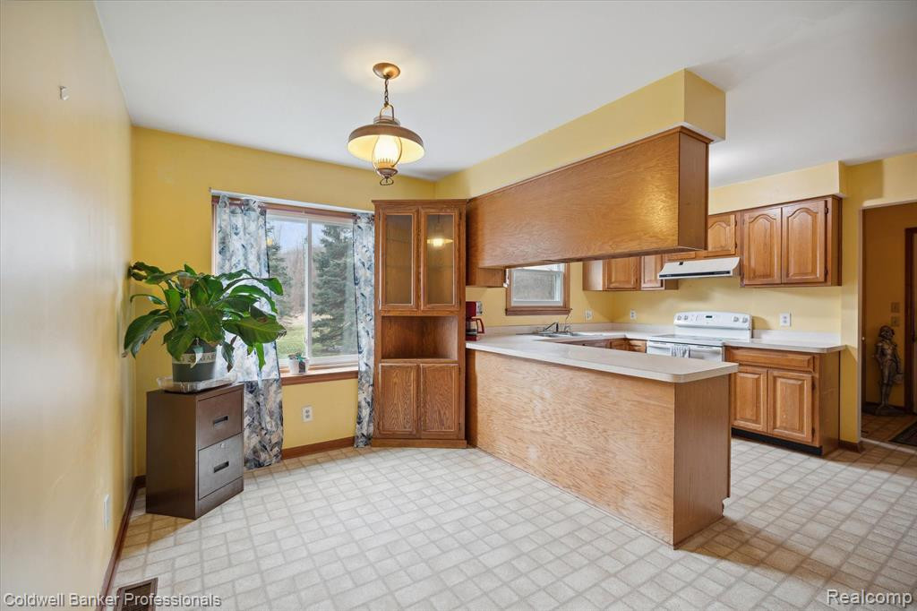 2365 N SUMMERS Road, Imlay City, MI 48444 — Photo 7