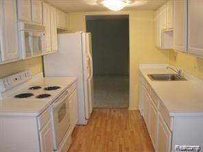29602 FARMBROOK VILLA Court, 18, Southfield, MI 48034 — Photo 4