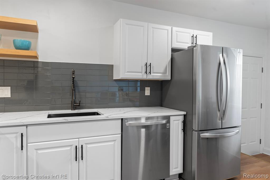 10428 N Oak Drive, Ferndale, MI 48220 — Photo 15