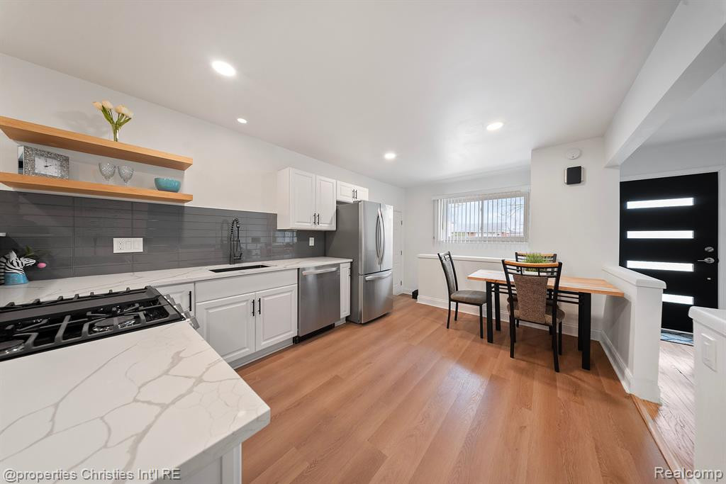 10428 N Oak Drive, Ferndale, MI 48220 — Photo 19