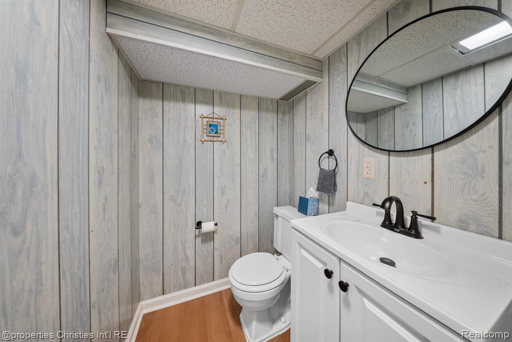 10428 N Oak Drive, Ferndale, MI 48220 — Photo 42