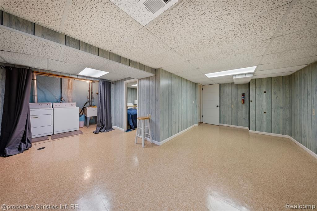 10428 N Oak Drive, Ferndale, MI 48220 — Photo 43
