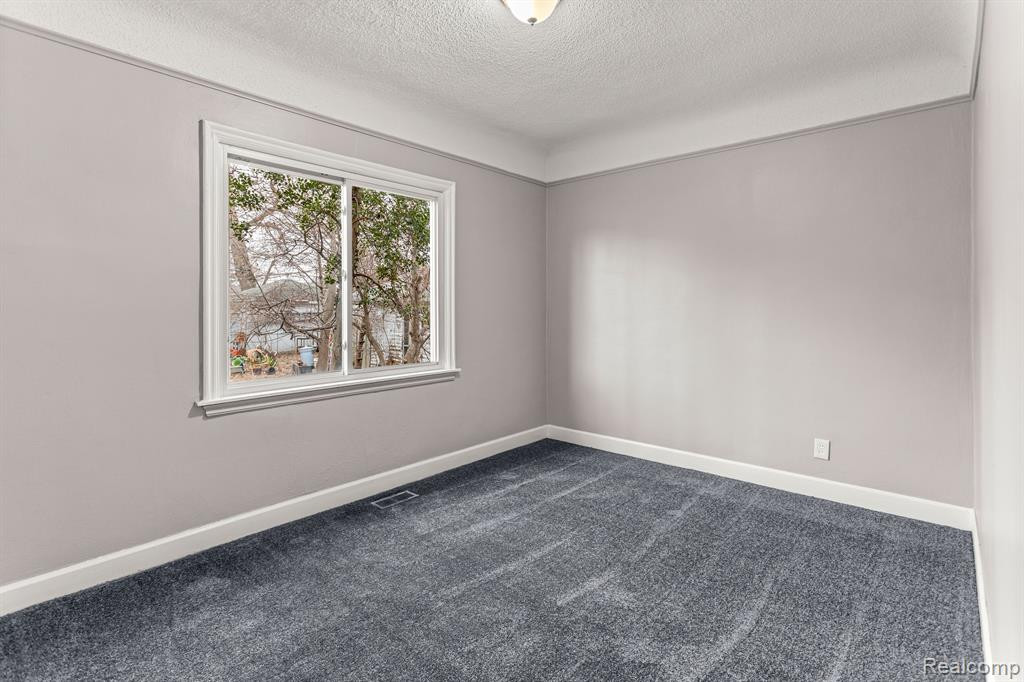 6534 APPOLINE first floor Street, Dearborn, MI 48126 — Photo 18
