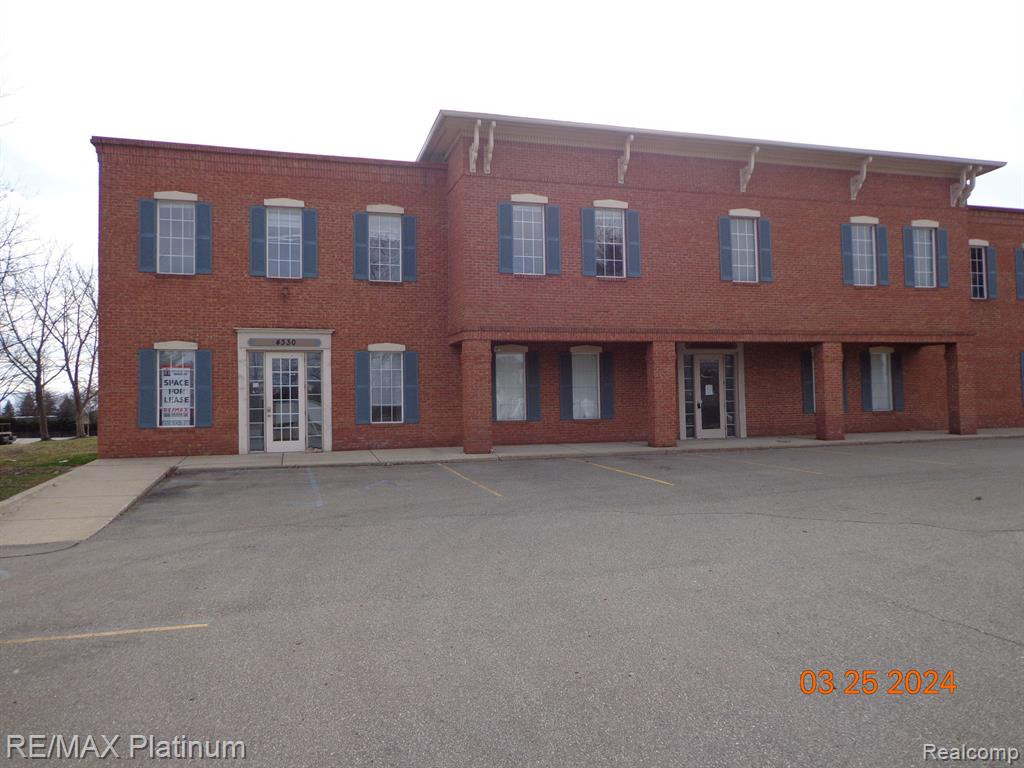 4330 E GRAND RIVER Avenue, Howell, MI 48843 — Photo 7