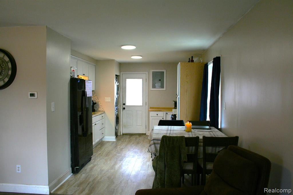 7721 MONROE Boulevard, Taylor, MI 48180 — Photo 8