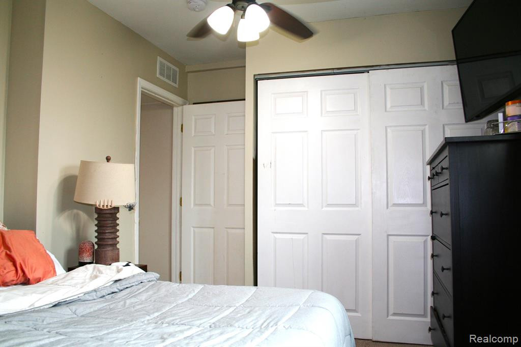 7721 MONROE Boulevard, Taylor, MI 48180 — Photo 31