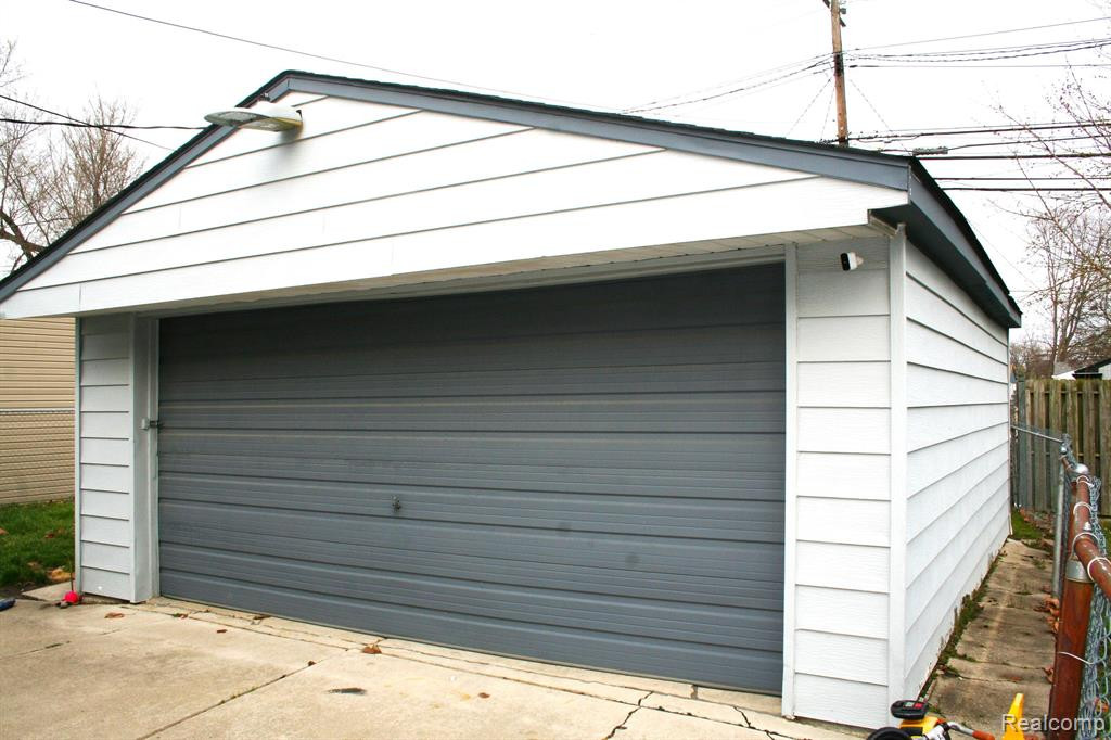 7721 MONROE Boulevard, Taylor, MI 48180 — Photo 37