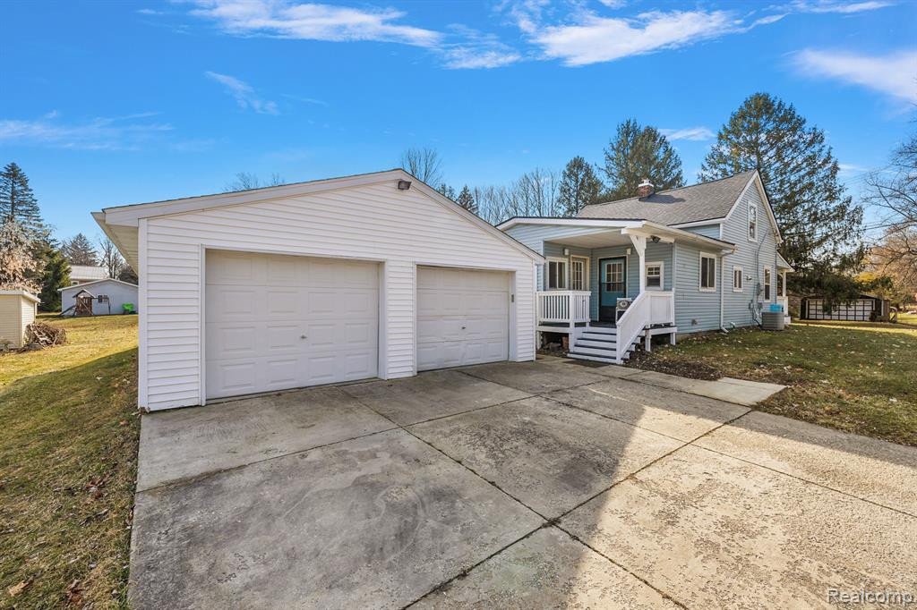 4440 WEST Street, Leonard, MI 48367 — Photo 10
