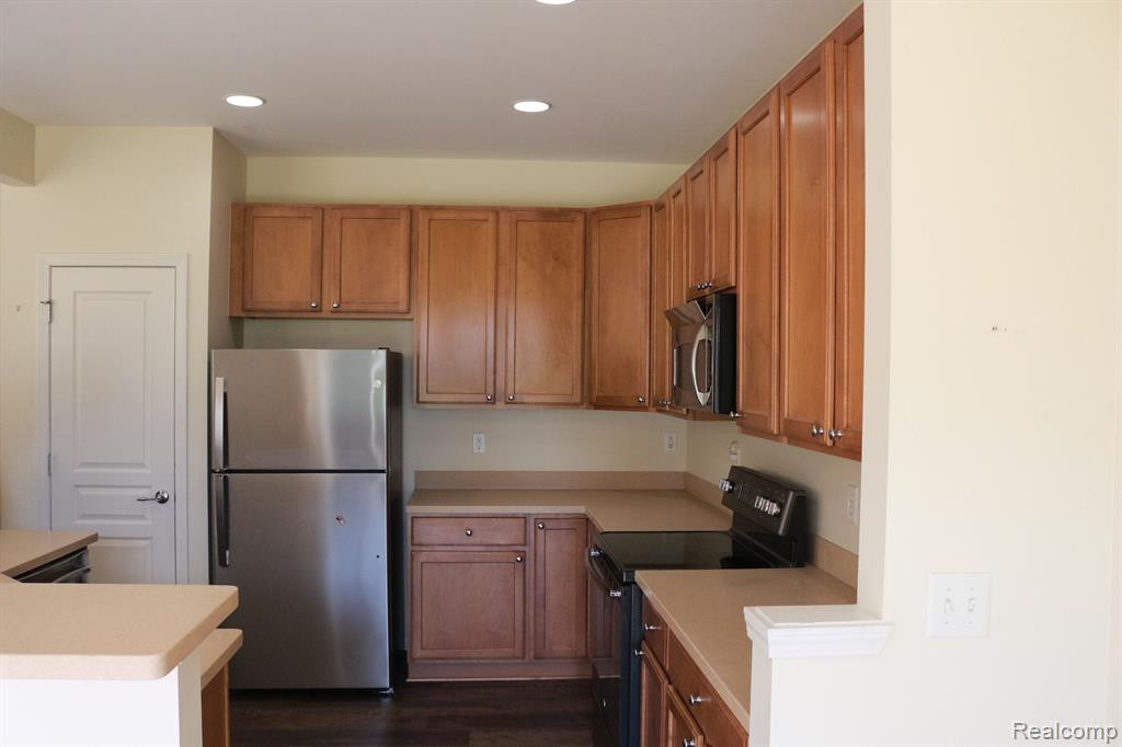 24340 SAND LAKE Lane, Flat Rock, MI 48134 — Photo 5